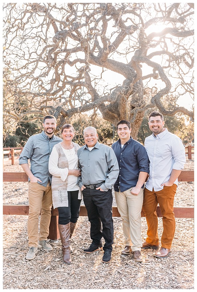 Family photo session in the park, Westlake Village photographer, extended family photos